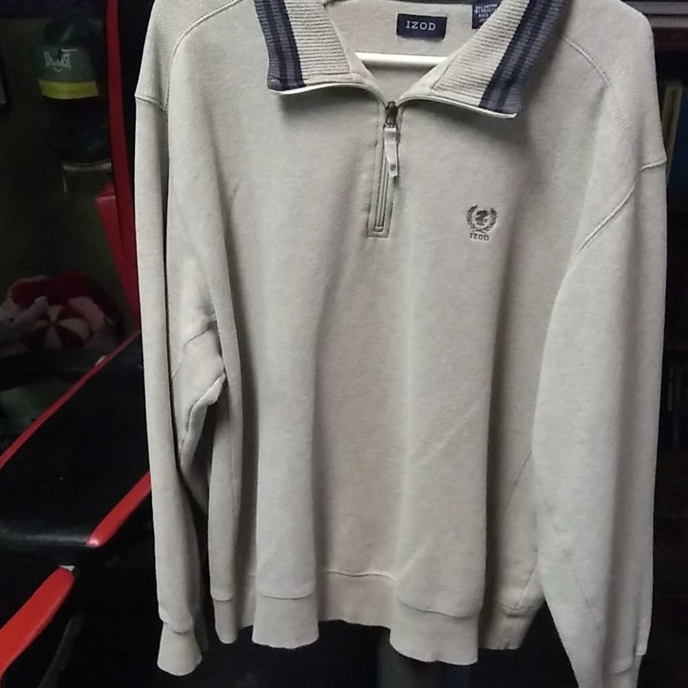 Izod sweatshirt Men's